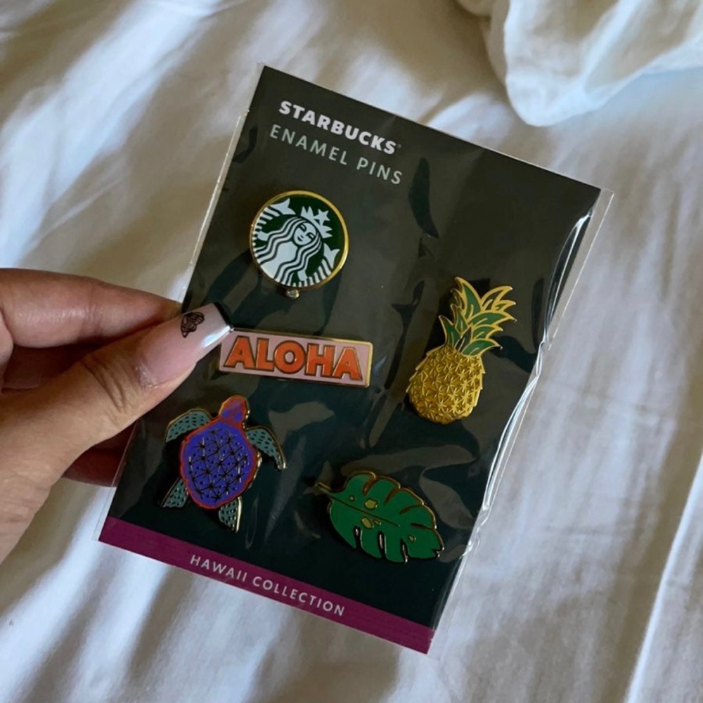 Starbucks Hawaii pins